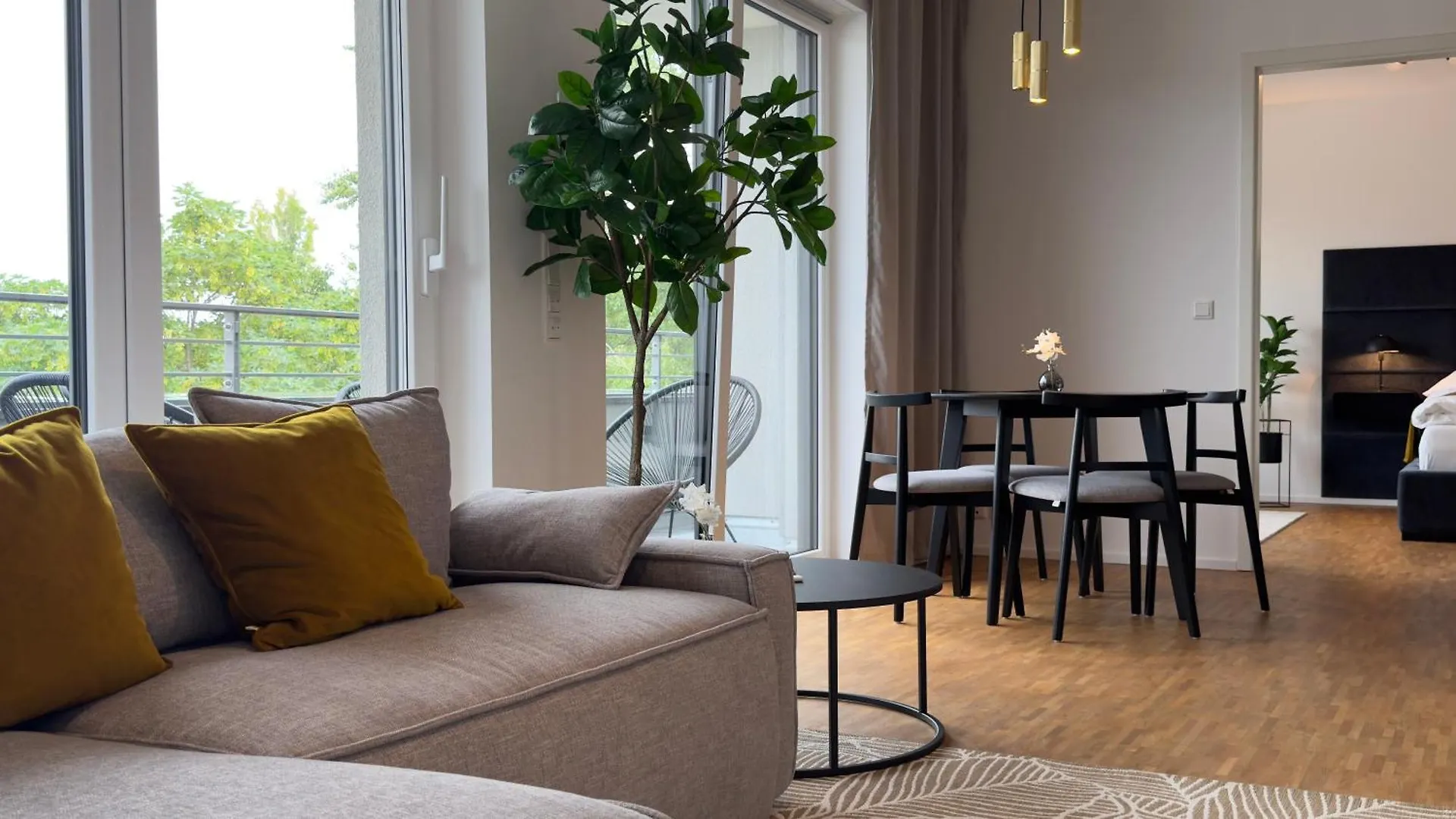 Apartment Aryve Boutique-Apartment Dresdner Penthouse Mit Dachterrasse - Tiefgaragenstellplaetze - Design-Interieur Dresden